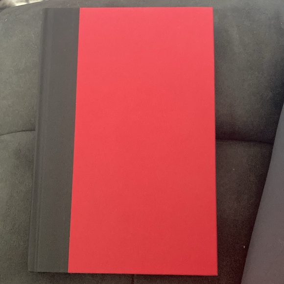 Shari Lapena Book - Picture 5 of 5